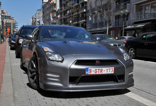 Nissan GT-R 2011