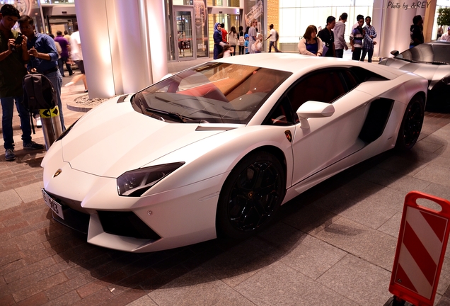 Lamborghini Aventador LP700-4