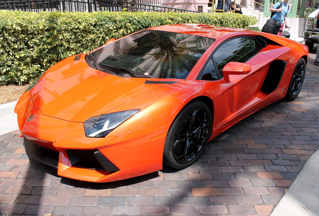 Lamborghini Aventador LP700-4