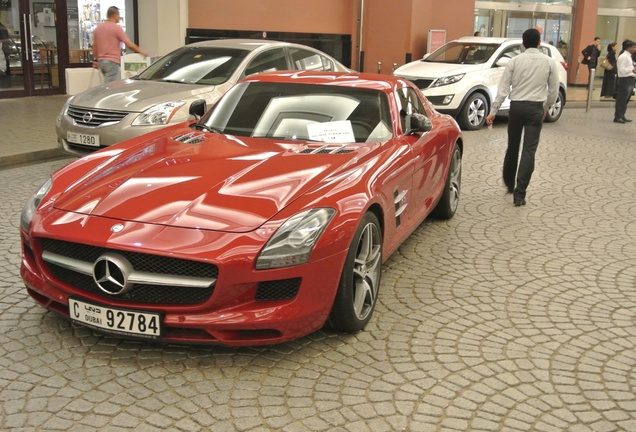 Mercedes-Benz SLS AMG