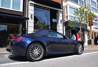 Aston Martin V8 Vantage Roadster