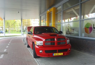 Dodge RAM SRT-10 Quad-Cab