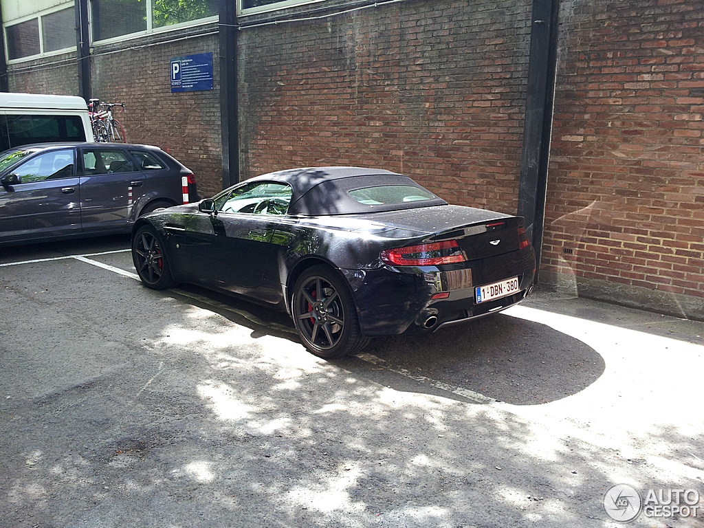 Aston Martin V8 Vantage Roadster