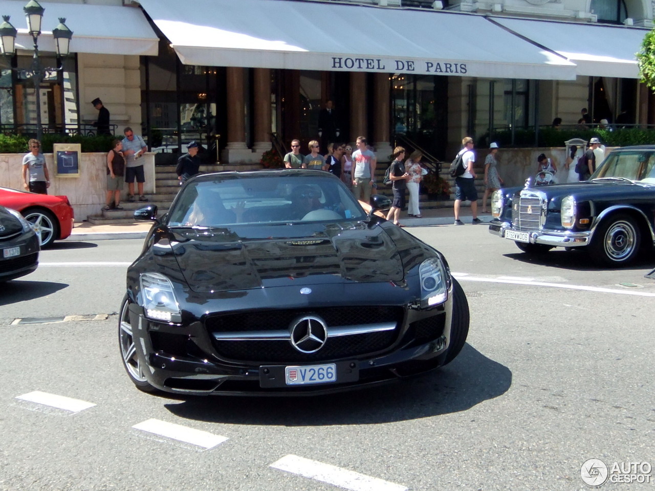 Mercedes-Benz SLS AMG