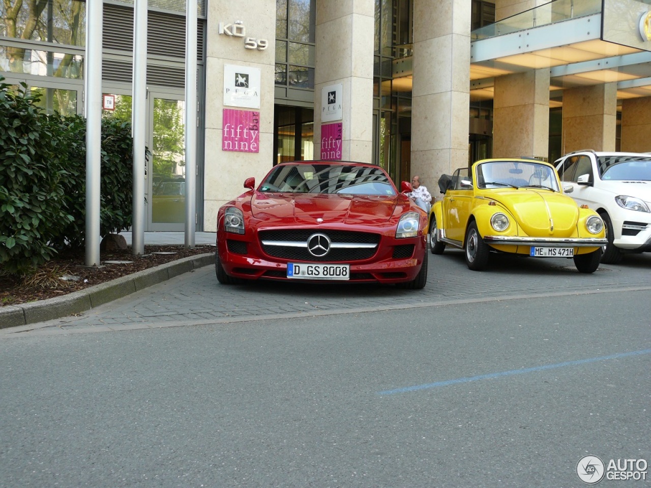 Mercedes-Benz SLS AMG Roadster