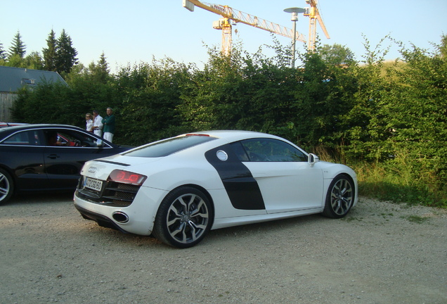 Audi R8 V10