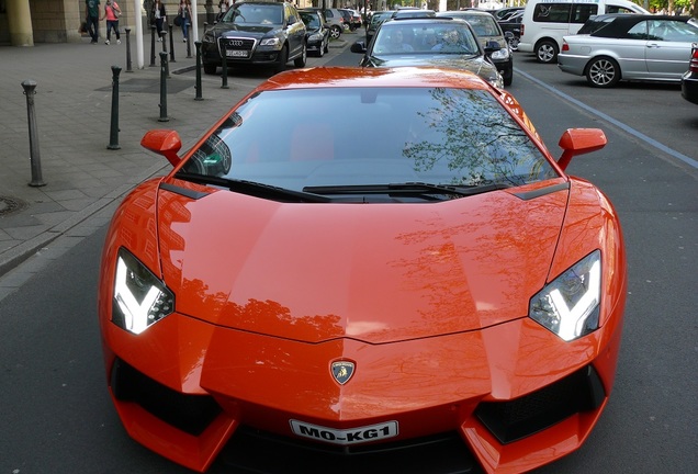 Lamborghini Aventador LP700-4