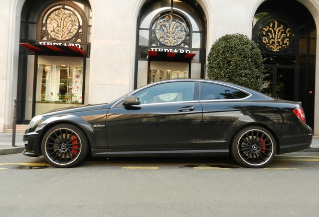 Mercedes-Benz C 63 AMG Coupé