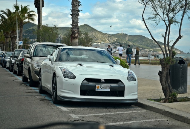 Nissan GT-R