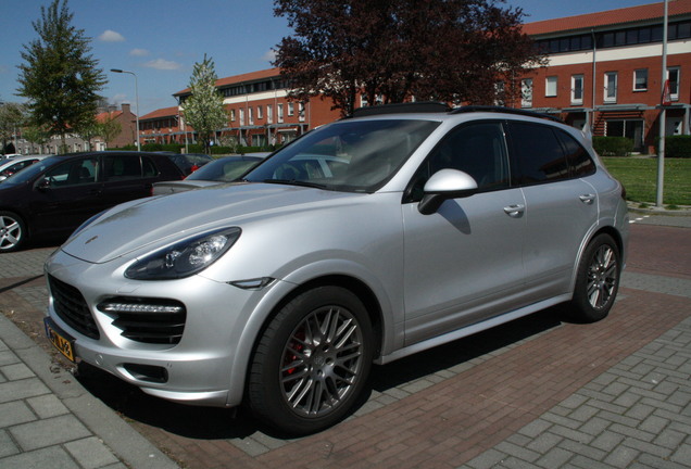 Porsche 958 Cayenne GTS