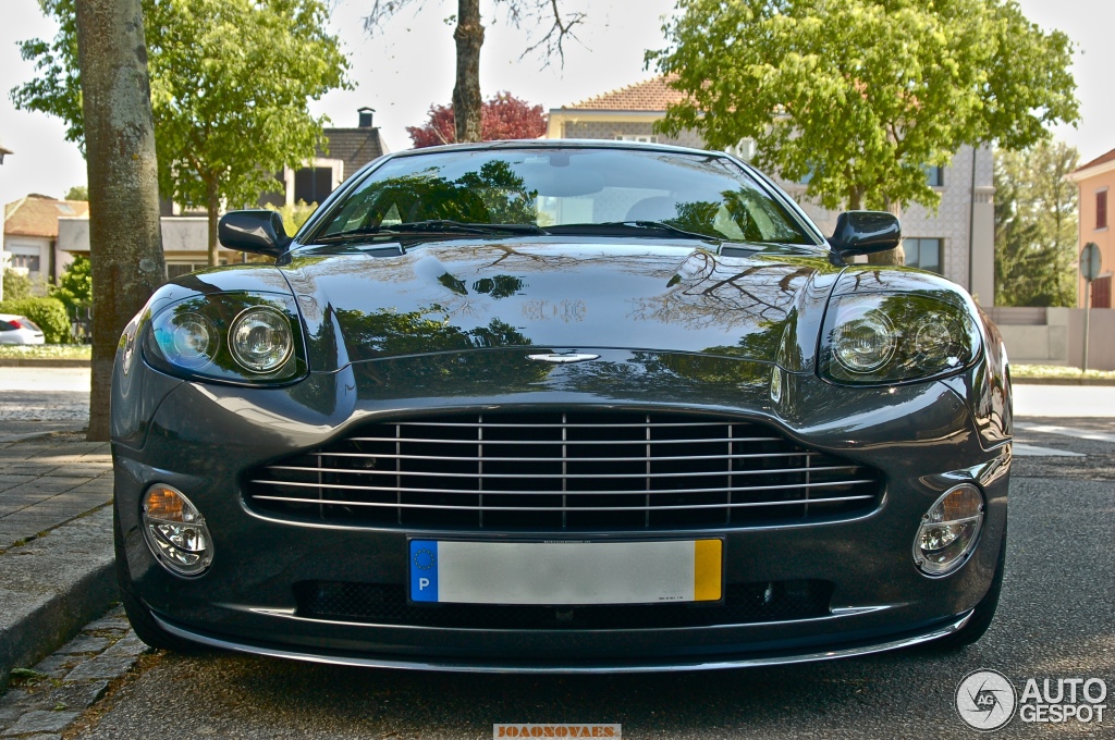 Aston Martin Vanquish S