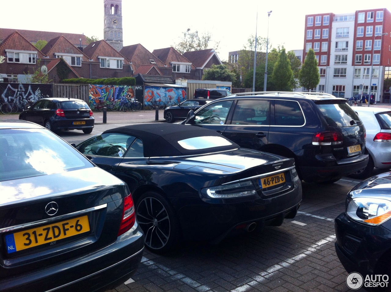 Bentley Continental GTC V8