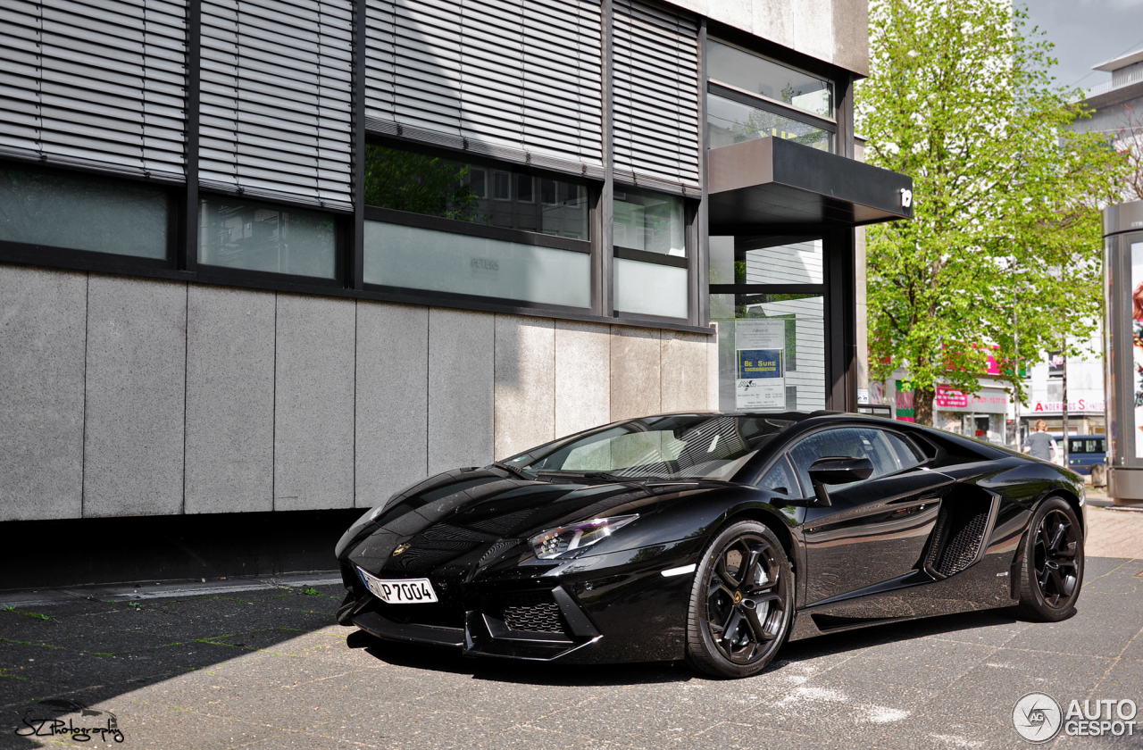 Lamborghini Aventador LP700-4