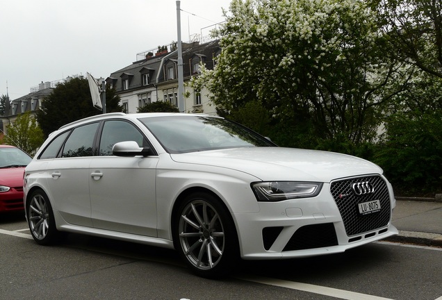 Audi RS4 Avant B8