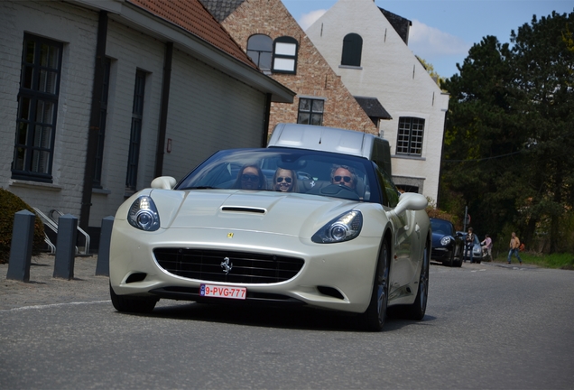 Ferrari California