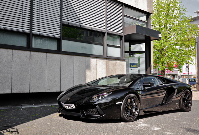 Lamborghini Aventador LP700-4