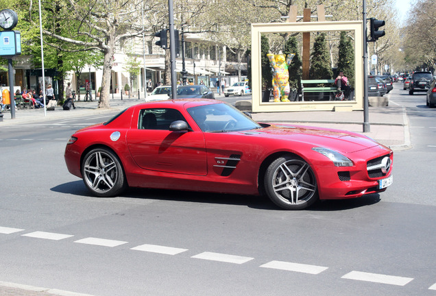 Mercedes-Benz SLS AMG