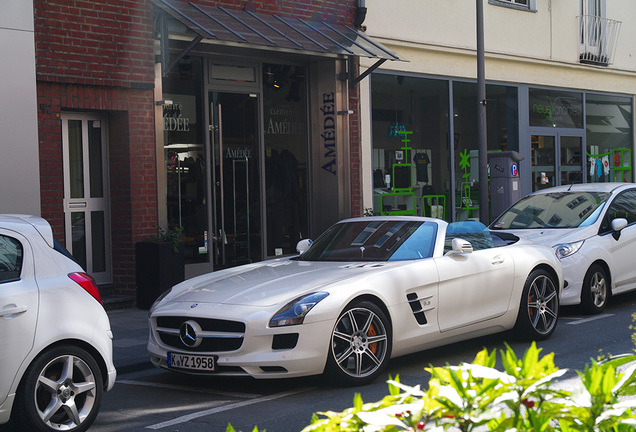 Mercedes-Benz SLS AMG Roadster