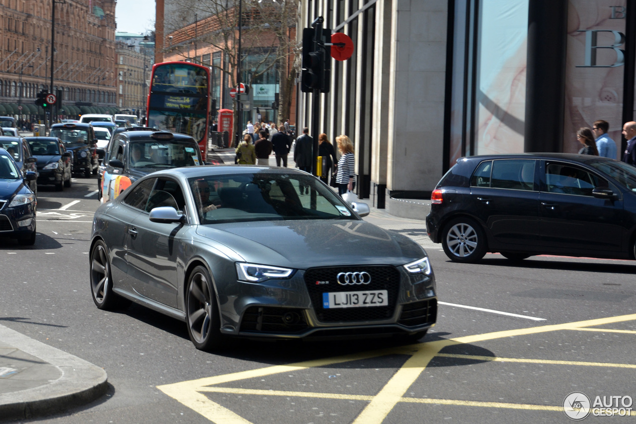 Audi RS5 B8 2012