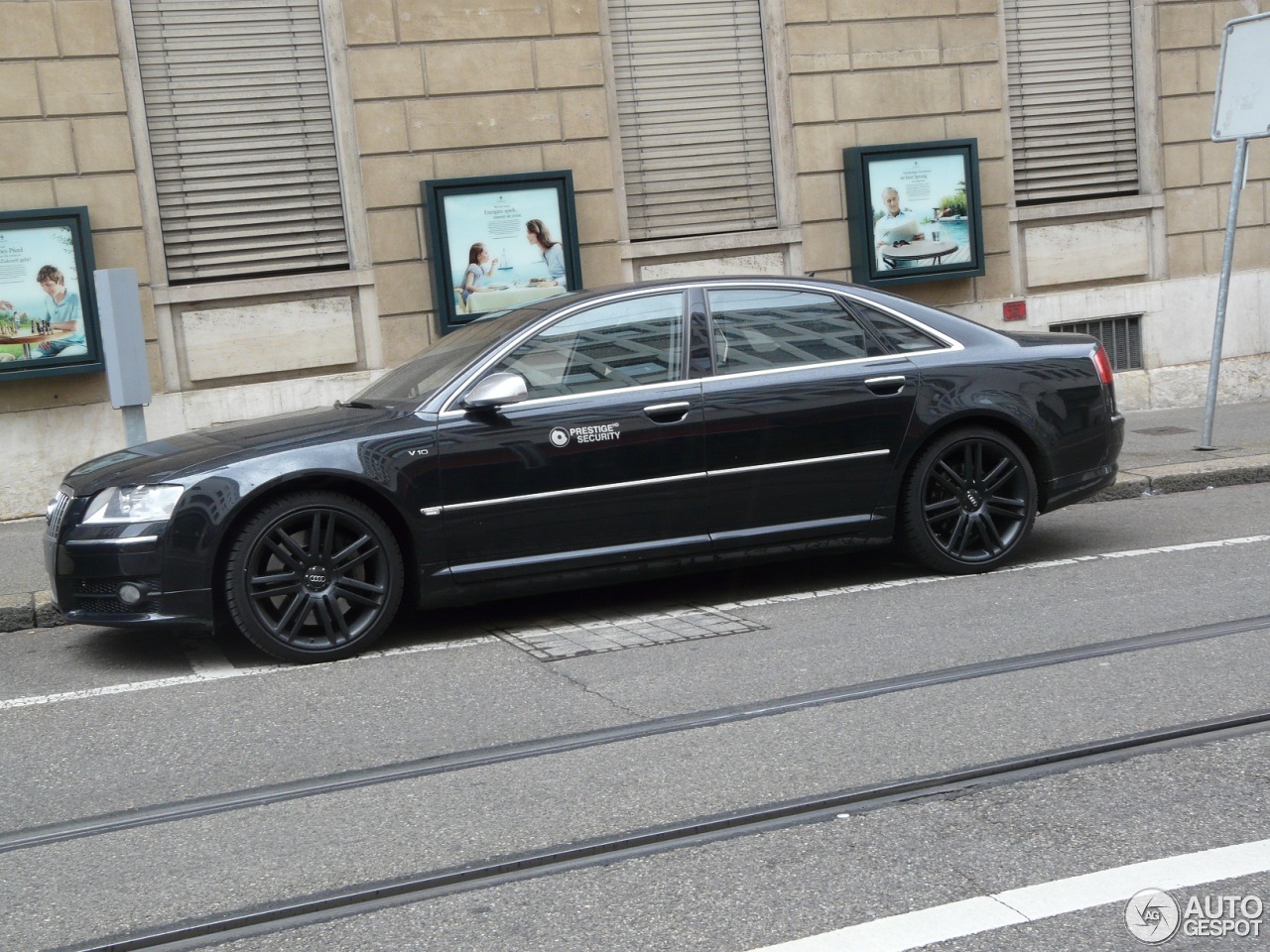 Audi S8 D3