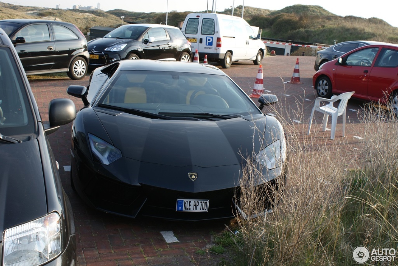 Lamborghini Aventador LP700-4