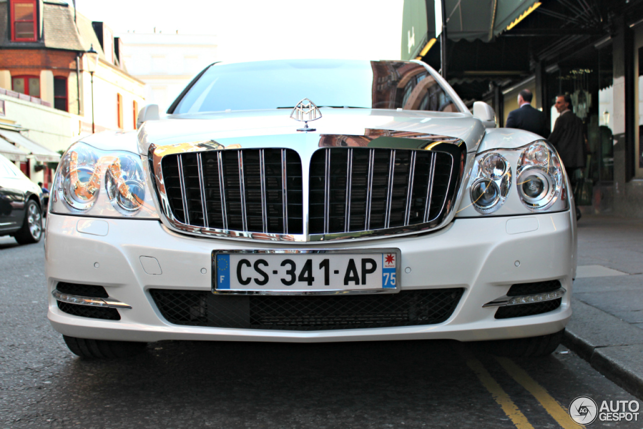 Maybach 62 S Landaulet 2011