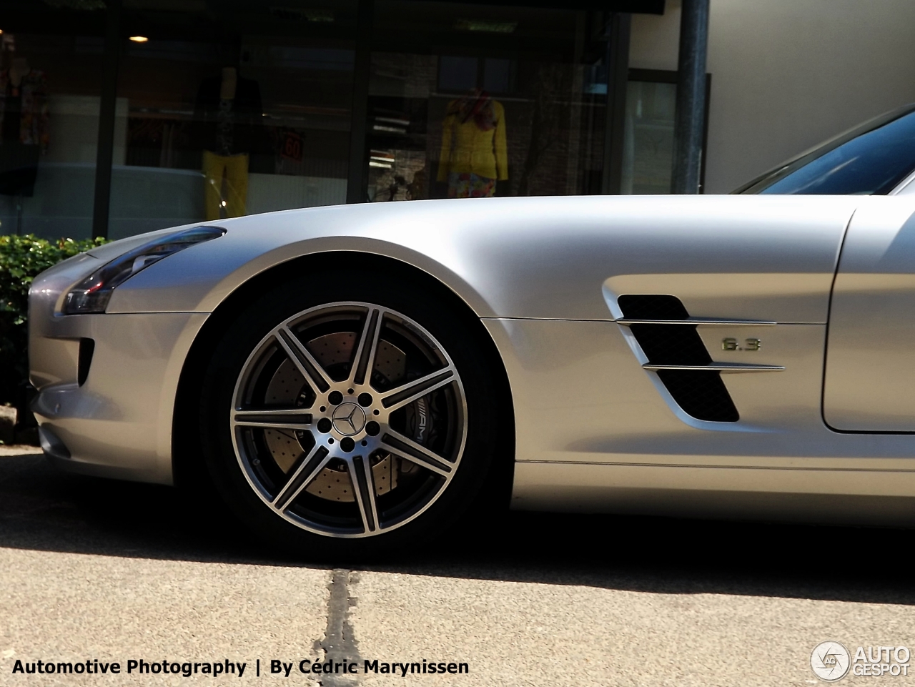 Mercedes-Benz SLS AMG