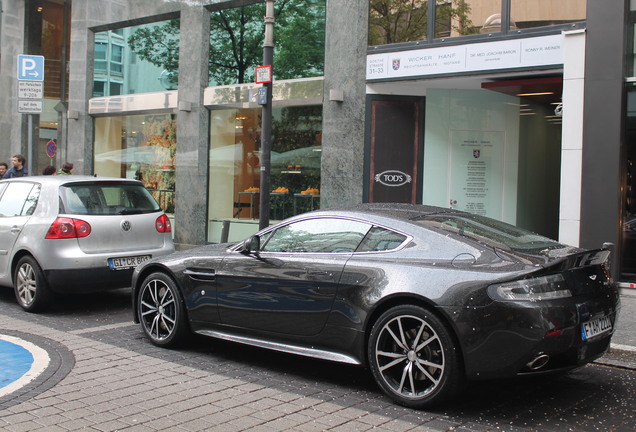 Aston Martin V8 Vantage S