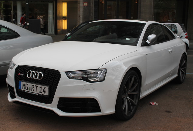 Audi RS5 B8 2012