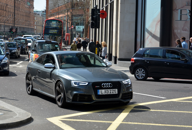 Audi RS5 B8 2012