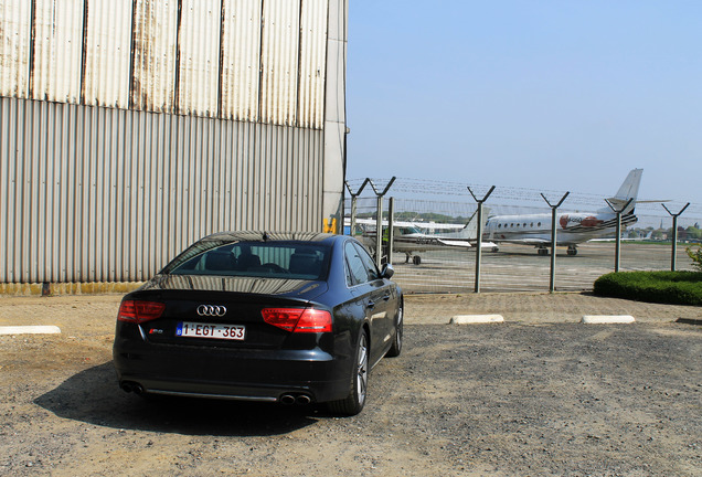 Audi S8 D4