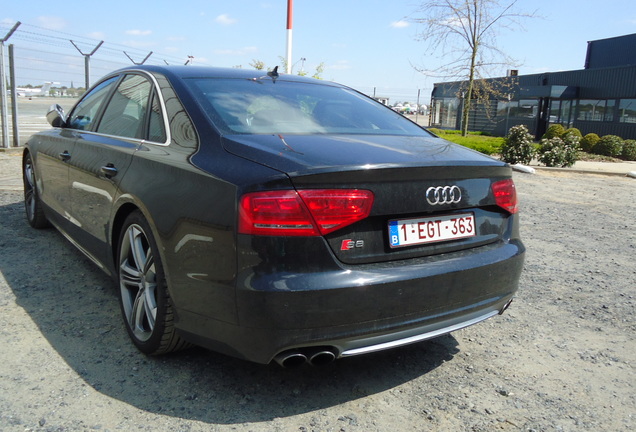 Audi S8 D4