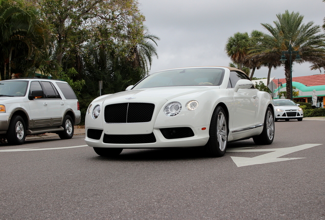 Bentley Continental GTC V8