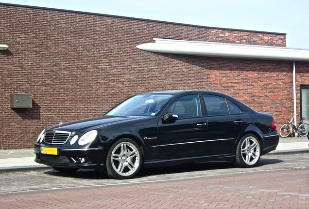 Mercedes-Benz E 55 AMG