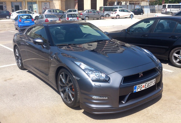 Nissan GT-R 2011