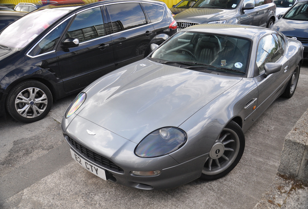 Aston Martin DB7