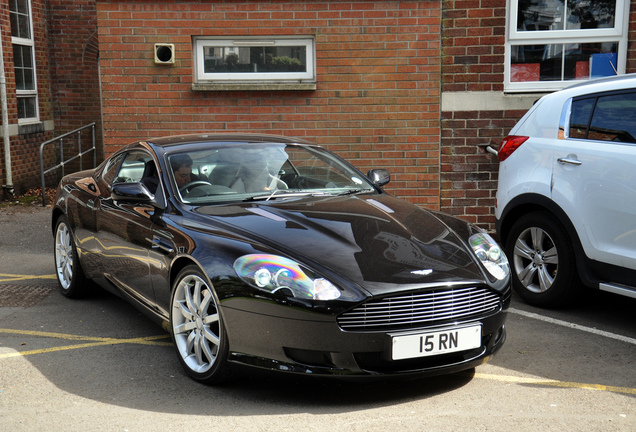 Aston Martin DB9