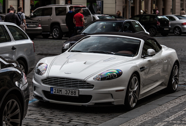 Aston Martin DBS Volante