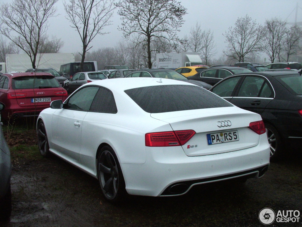 Audi RS5 B8 2012