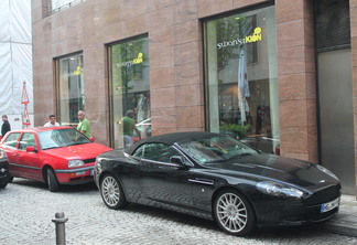 Aston Martin DB9 Volante