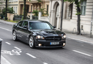 Dodge Charger SRT-8