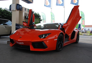 Lamborghini Aventador LP700-4