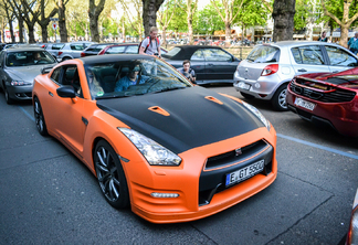 Nissan GT-R 2011