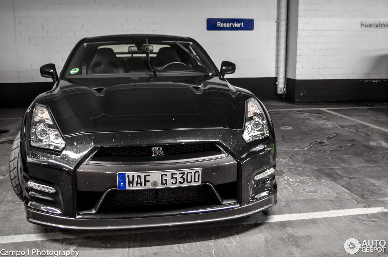 Nissan GT-R 2012