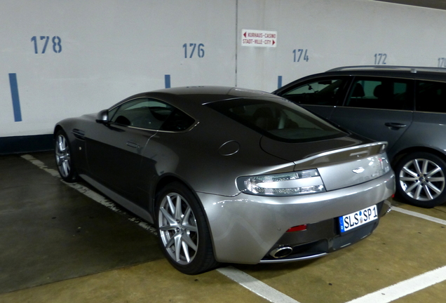 Aston Martin V8 Vantage S