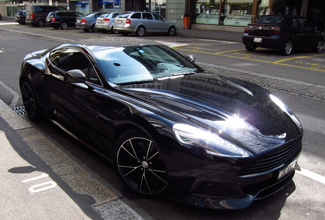 Aston Martin Vanquish 2013