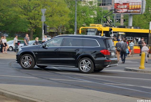 Mercedes-Benz GL 63 AMG X166