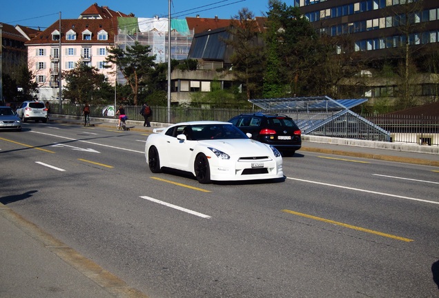 Nissan GT-R 2011