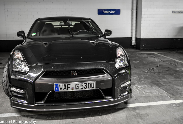 Nissan GT-R 2012