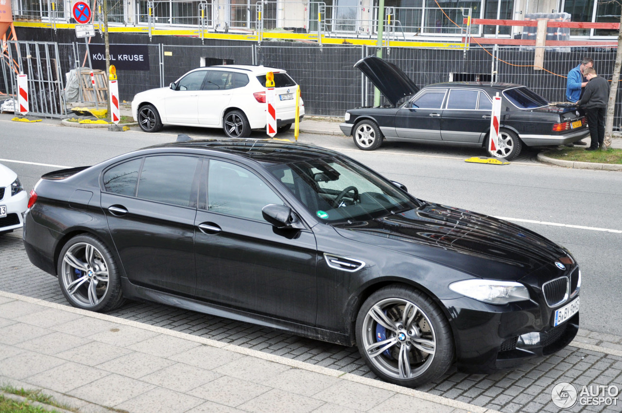 BMW M5 F10 2011